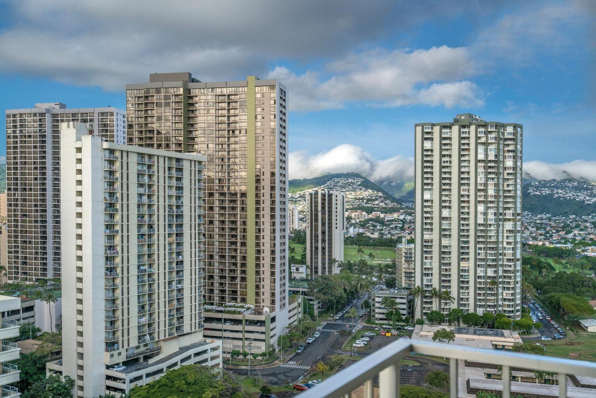 Queen Kapiolani Hotel Honolulu Esterno foto